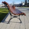 Parkbank model Romantica 13 Parkbank met gietijzeren voeten en houten latten voor zitting en leuning model Romantica.